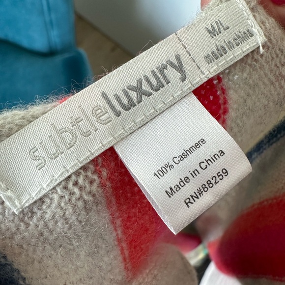 NWOT Classic Subtle Luxury Striped Wrap Sweater, Size M/L - Picture 4 of 11